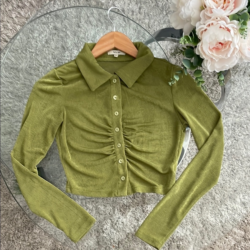 Green Ruched Long Sleeve Polo Crop Top